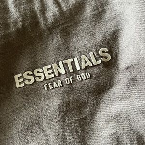 Essentials fear of god T shirt